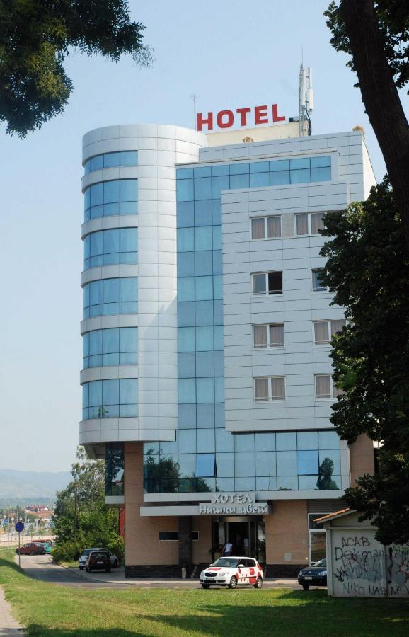 Hotel Niski Cvet Екстер'єр фото